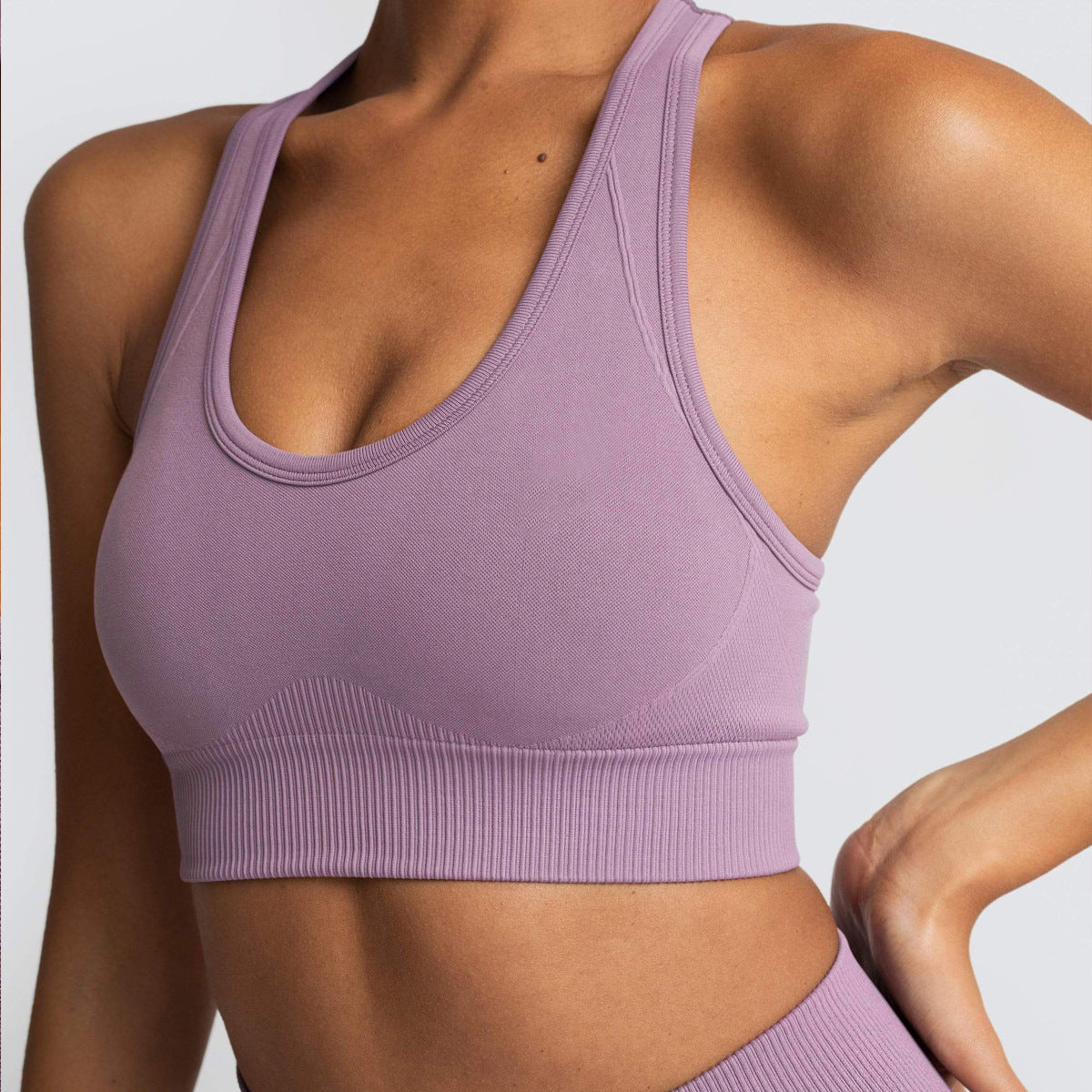 Seamless Ribbed-Knit Sports Bra