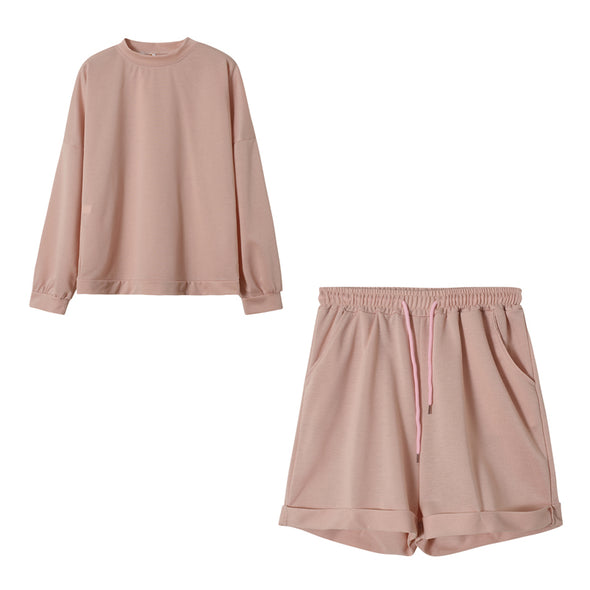 Two-Piece Suit Of Round Neck Top And Loose Shorts